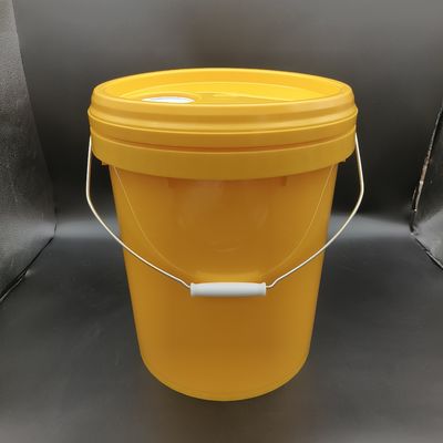 Cubo de lubricante industrial de 18 litros con boquilla amarilla y 20 litros de plástico