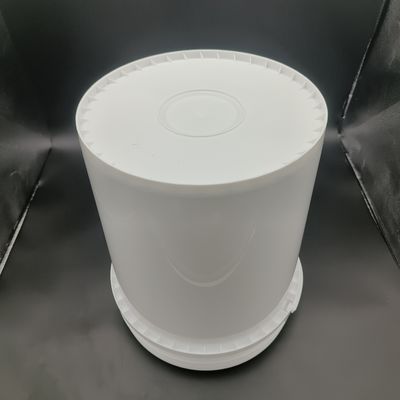 Agricultura Material de PP Cubo de plástico de 25 litros con tapa apilada